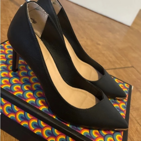 None Shoes - Elegant Black Pointed Toe Heels